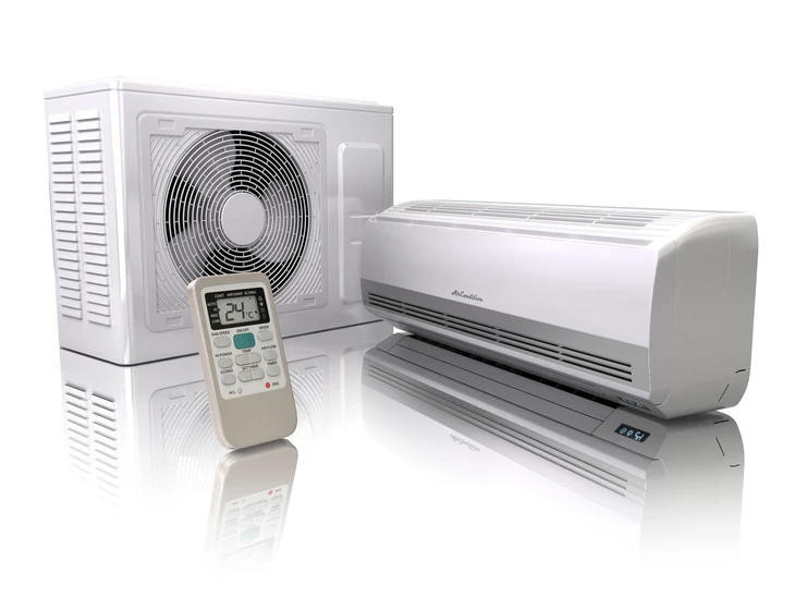 Maison moderne écologique en coupe transversale révélant l'installation complète de géothermie